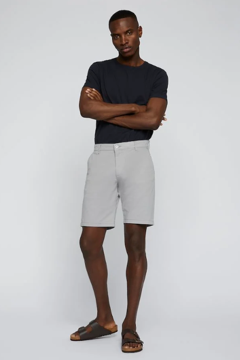 SHORTS CHINO