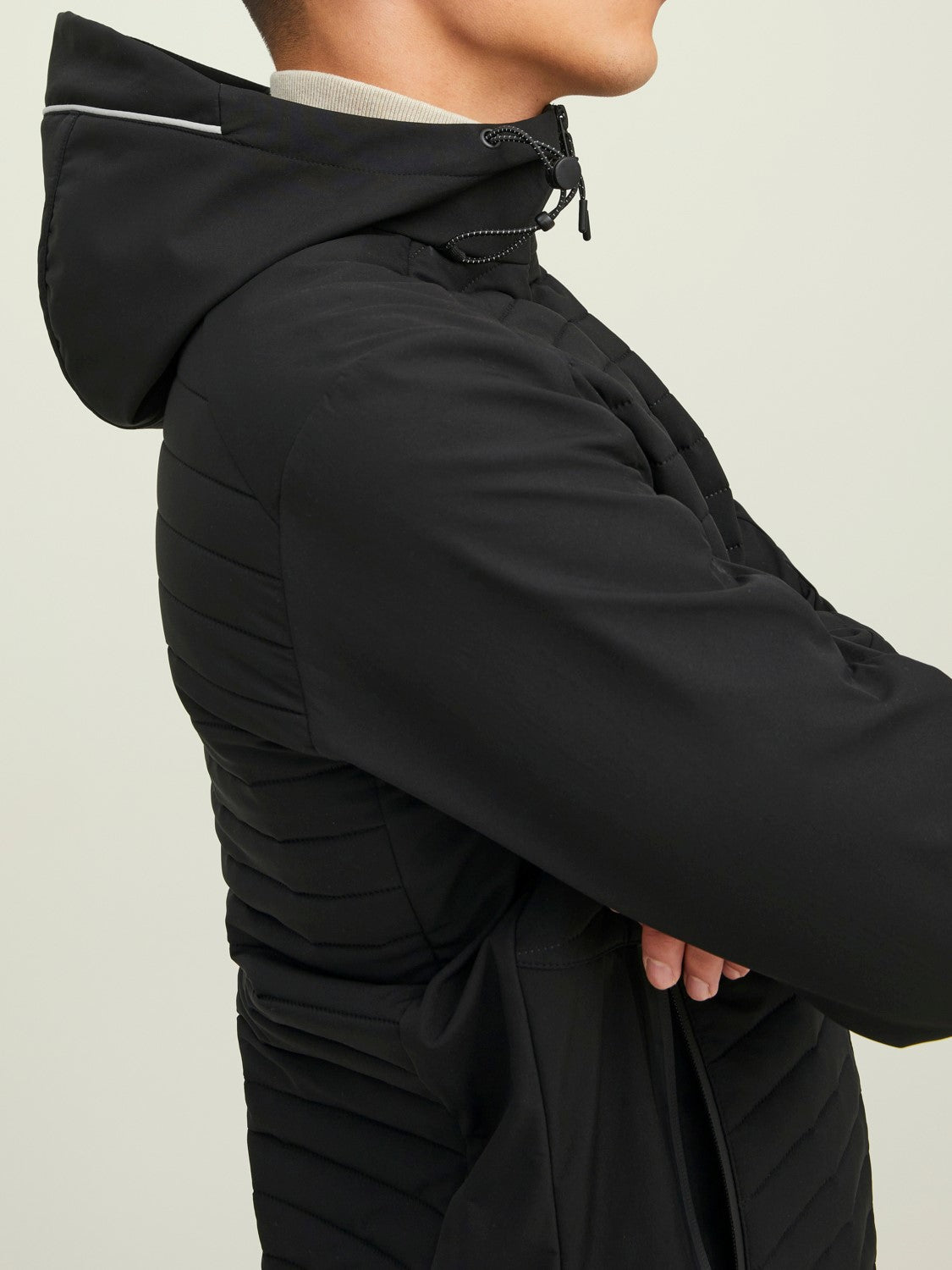 JCOTOBY VINDJAKKE 12215938 SORT