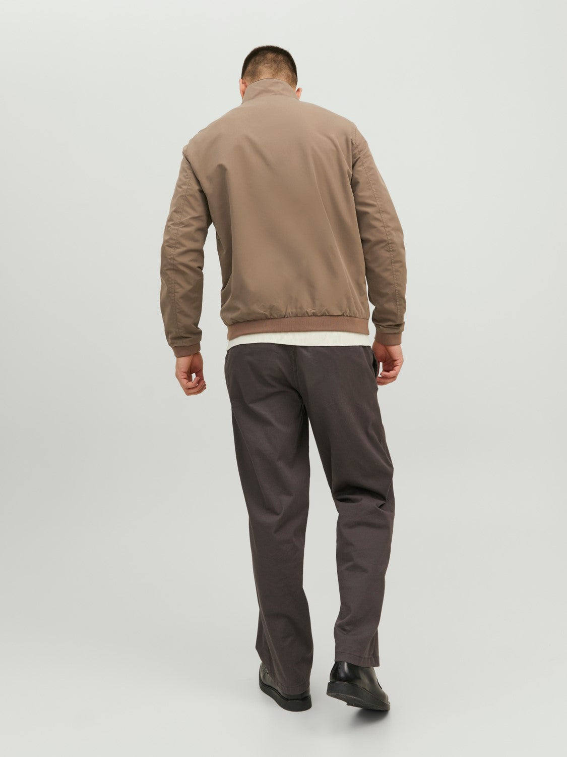 JJERUSH VINDJAKKE 12204277 BEIGE