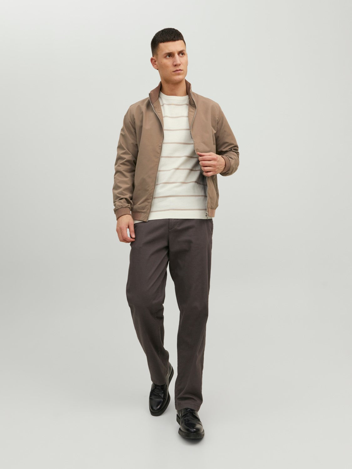 JJERUSH VINDJAKKE 12204277 BEIGE